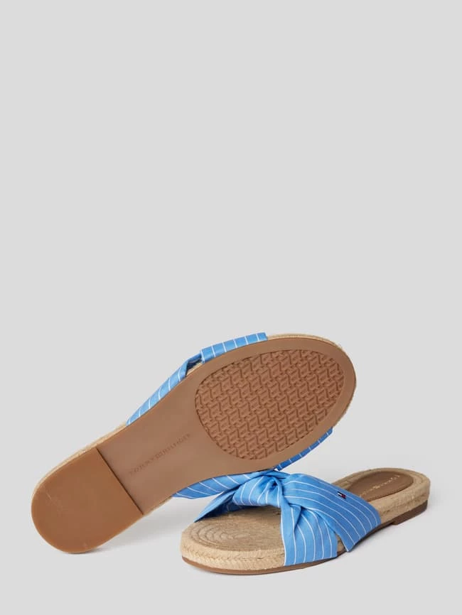 Brandneu ? Tommy Hilfiger Pantoletten Mit Knoten-Detail - Hellblau ? – Bild 4