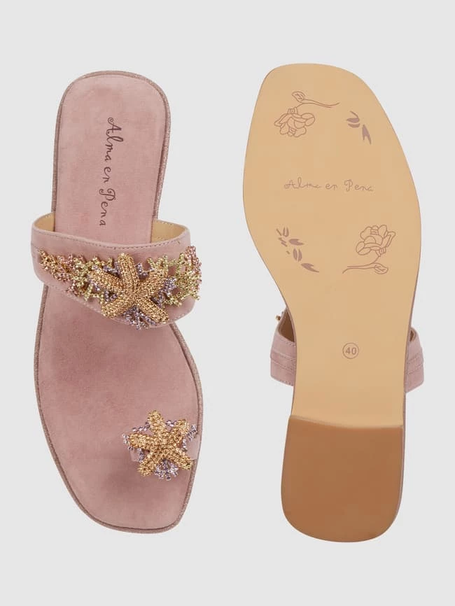 Bester Verkauf ? ALMA EN PENA ? Sandalen Aus Veloursleder Mit Schmuckdetails - Altrosa ? – Bild 4